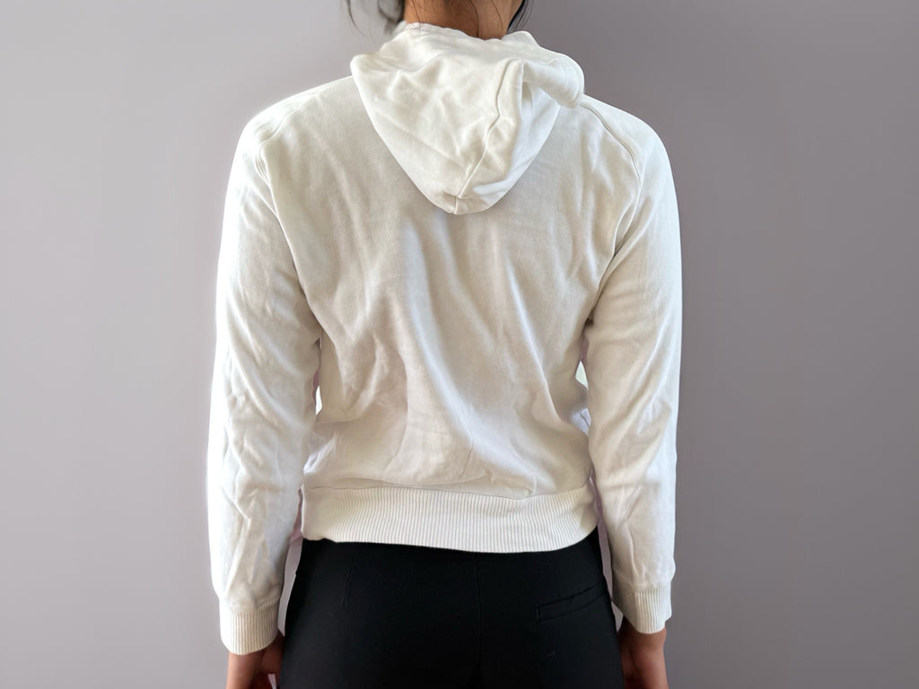 Hvid tætsiddende hoodie