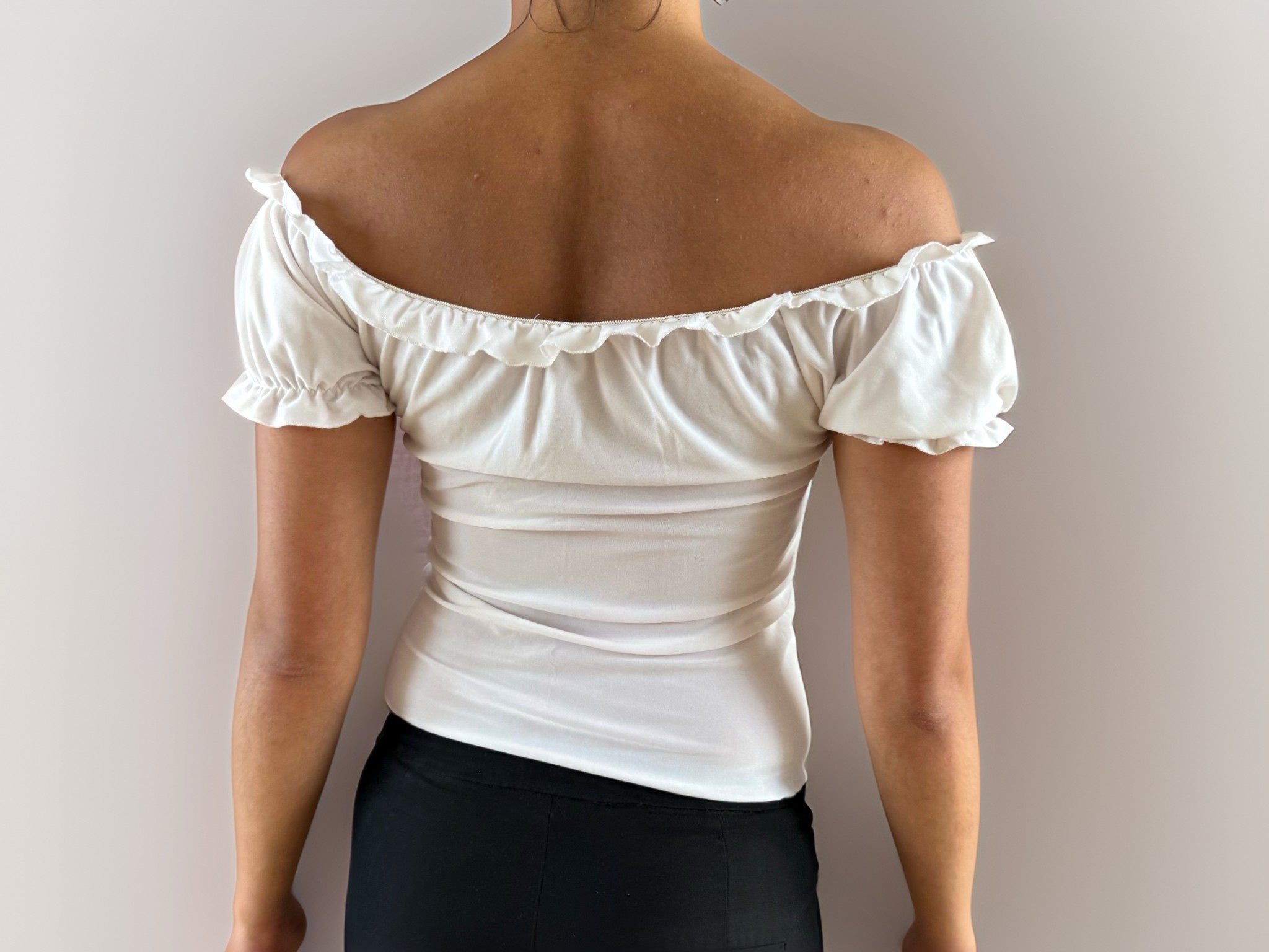 Hvid off the shoulder top