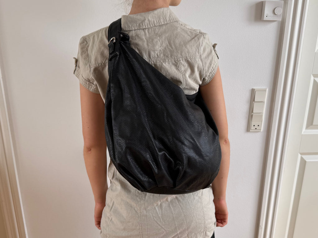 Stor sort skuldertaske