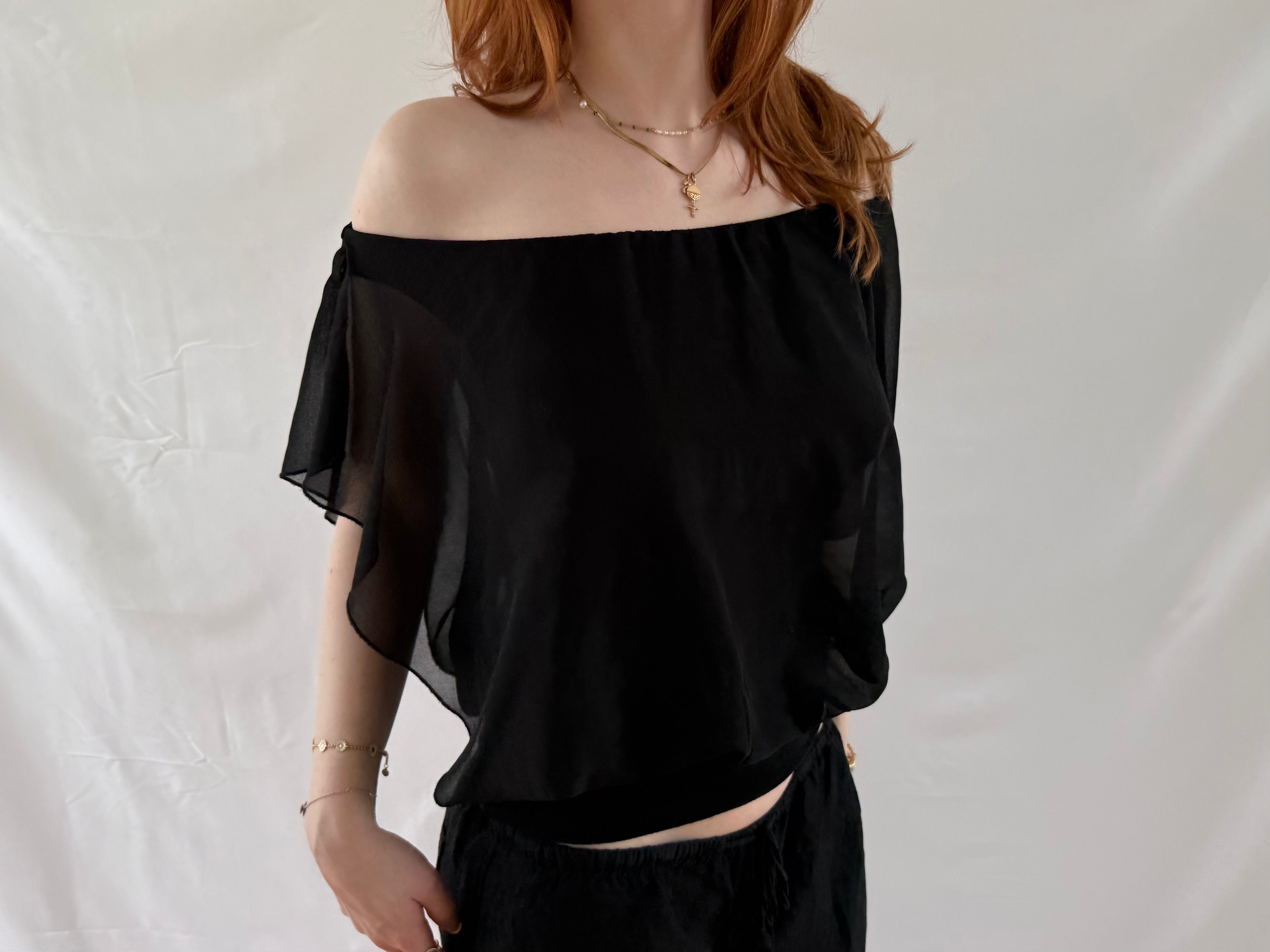 Sort off the shoulder top