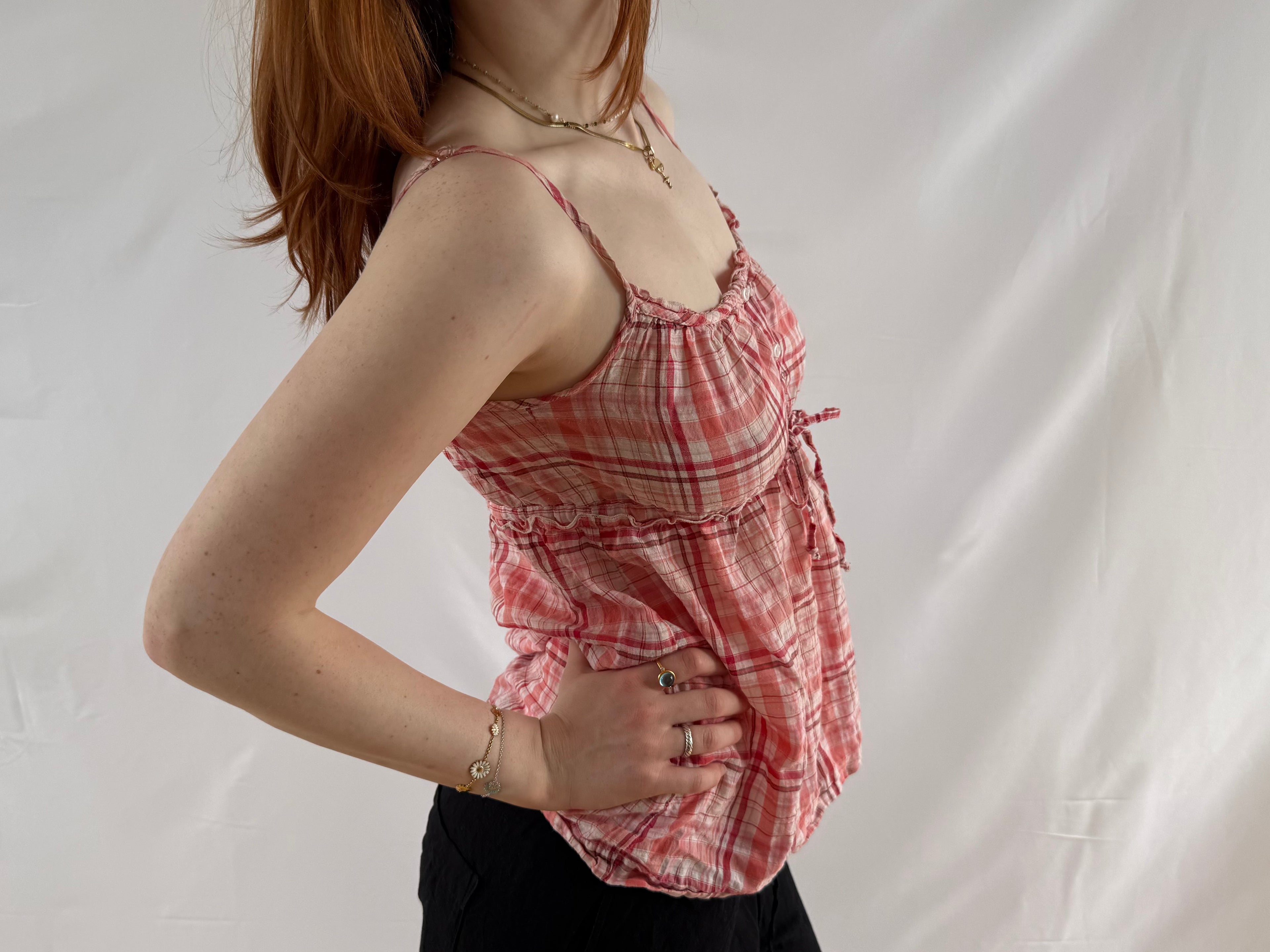 Flowy strop top