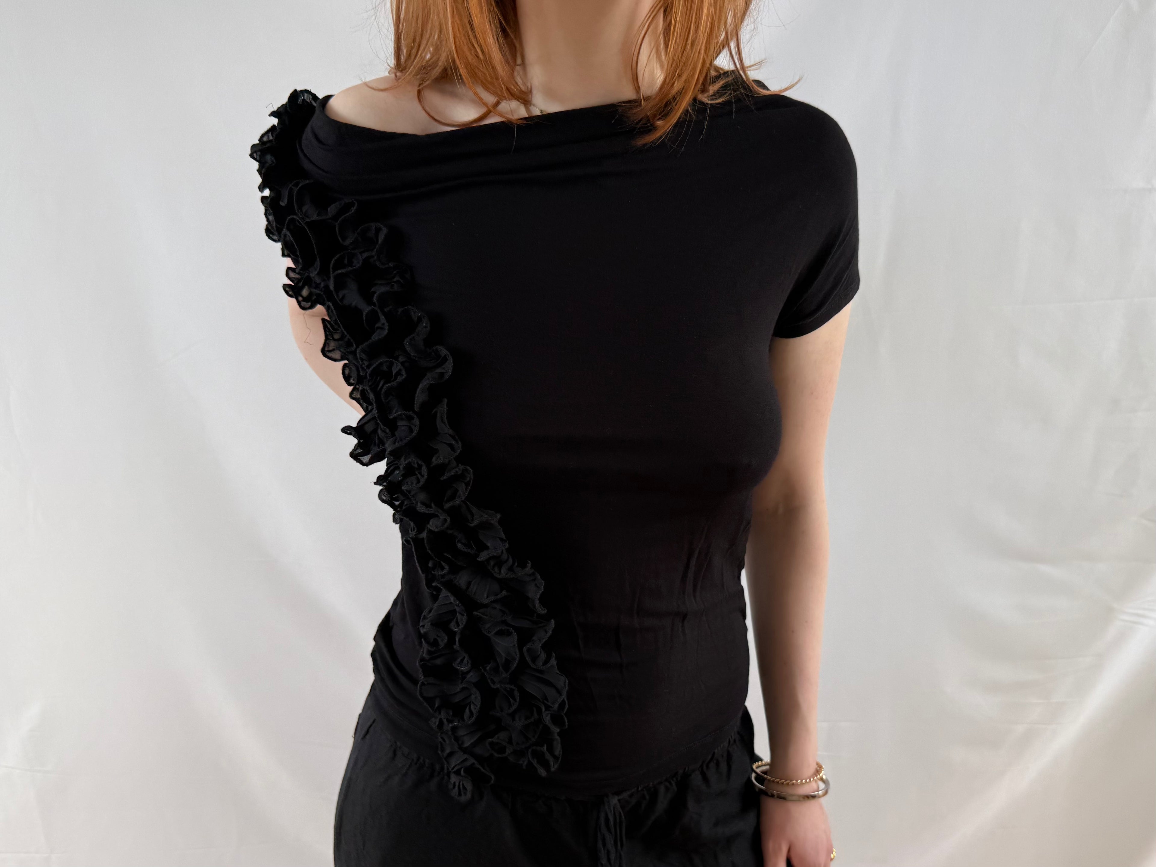 Sort off the shoulder top