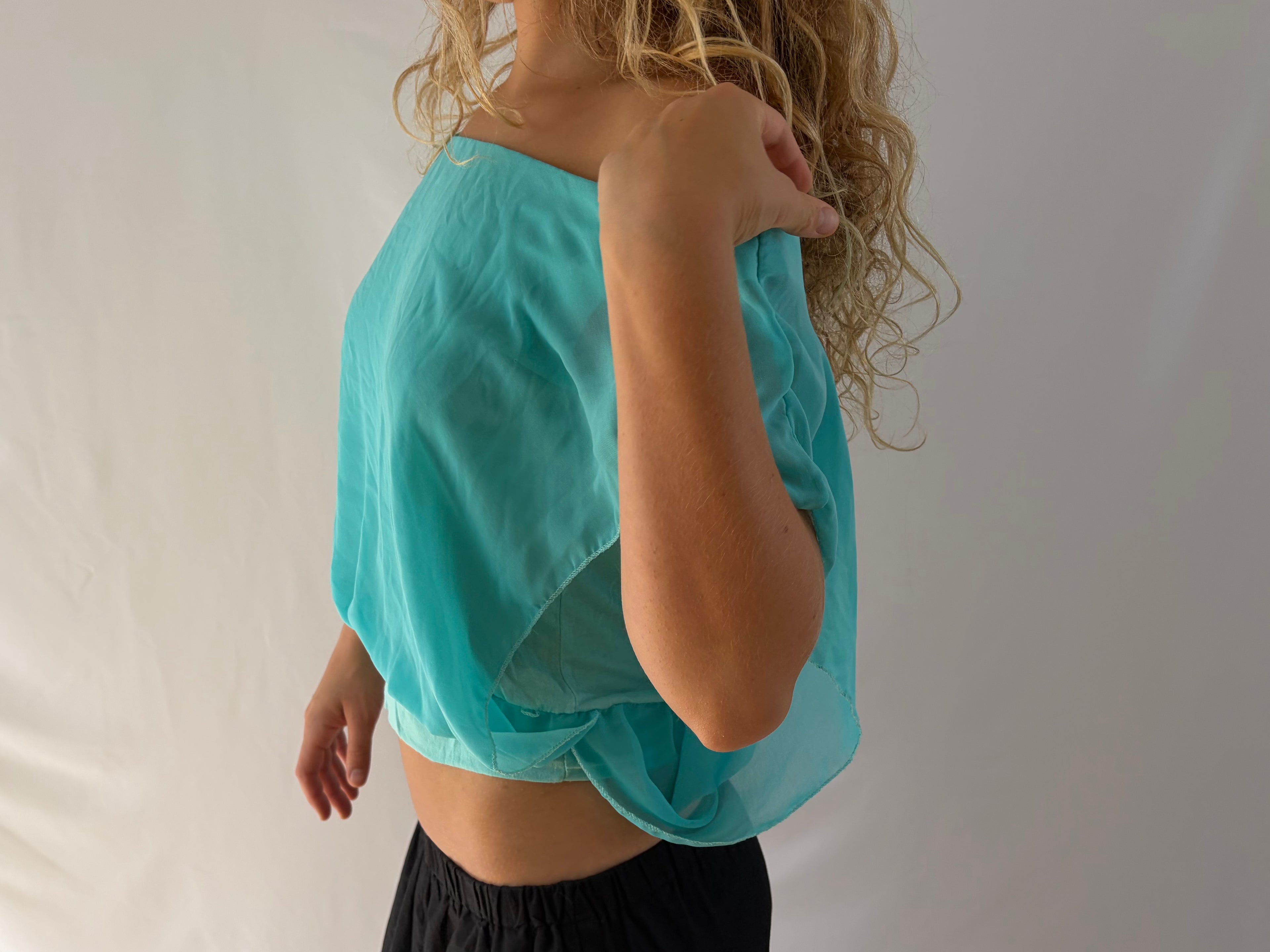 Turkis flowy off the shoulder top&nbsp;