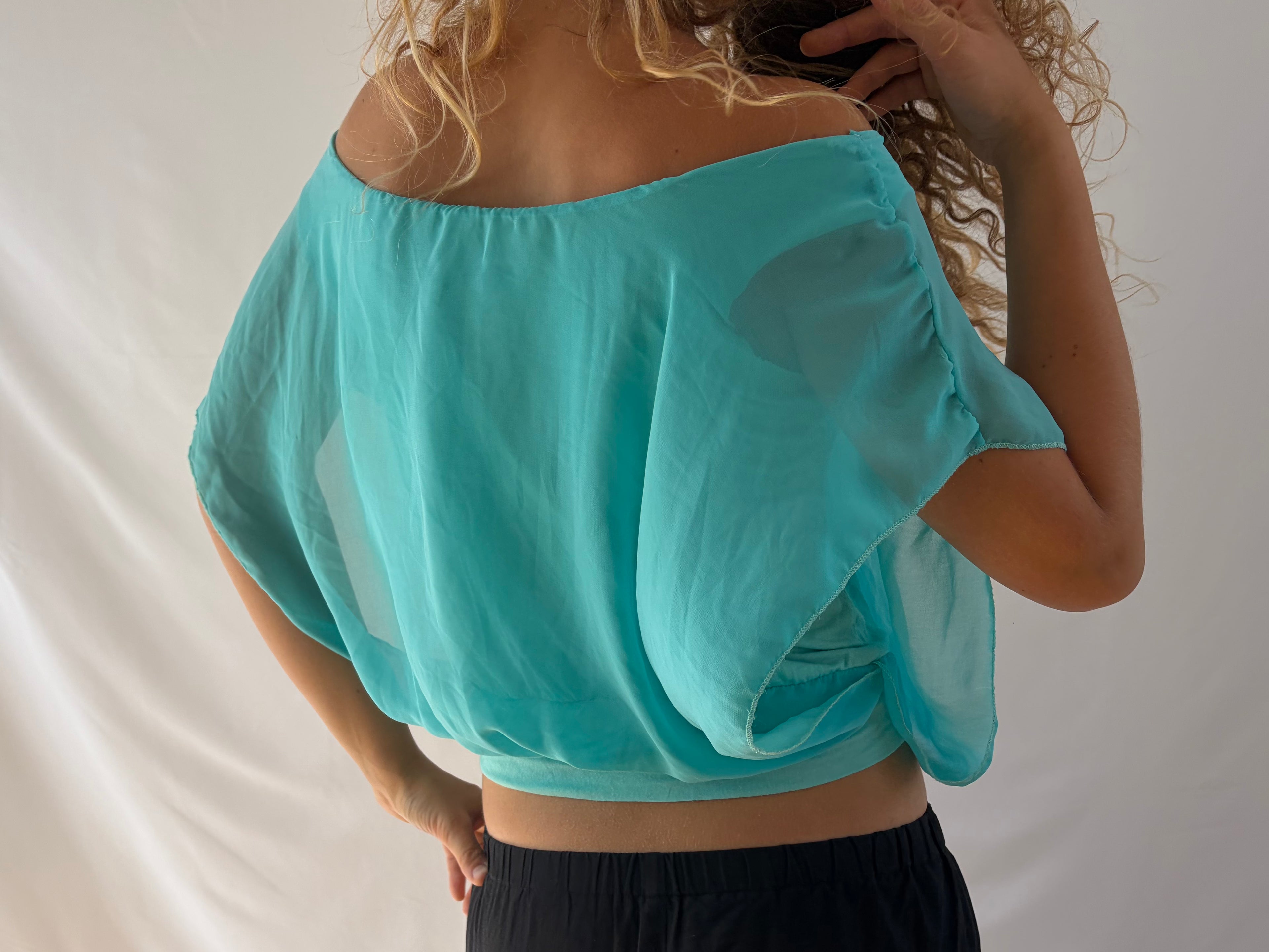 Turkis flowy off the shoulder top&nbsp;