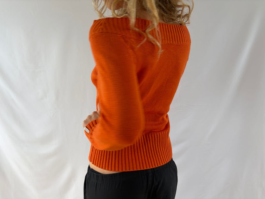 Orange off the shoulder striktrøje