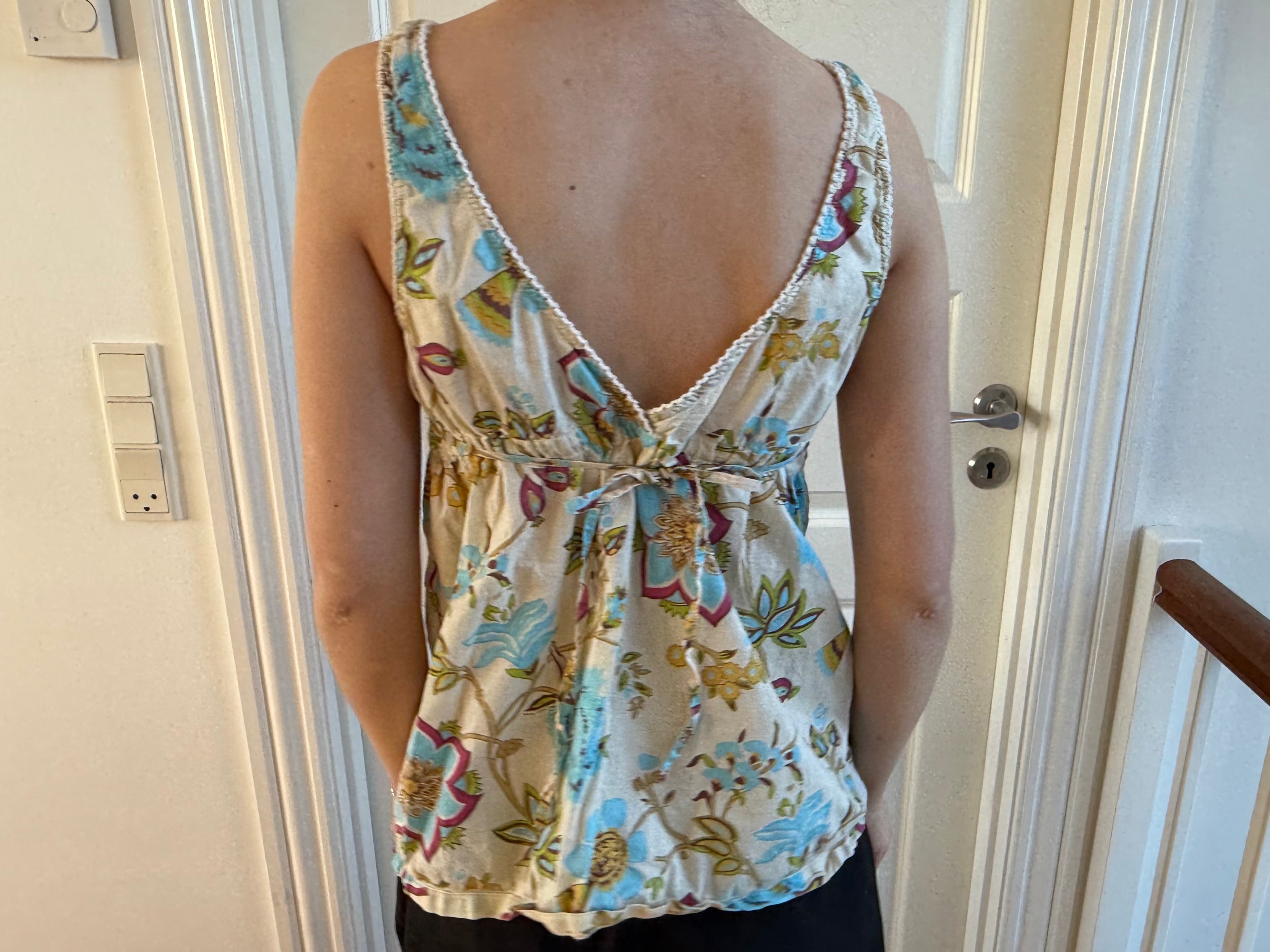 Multifarvet flowy top