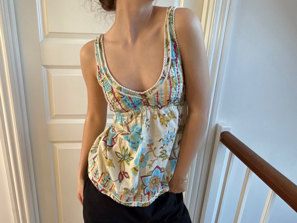 Multifarvet flowy top