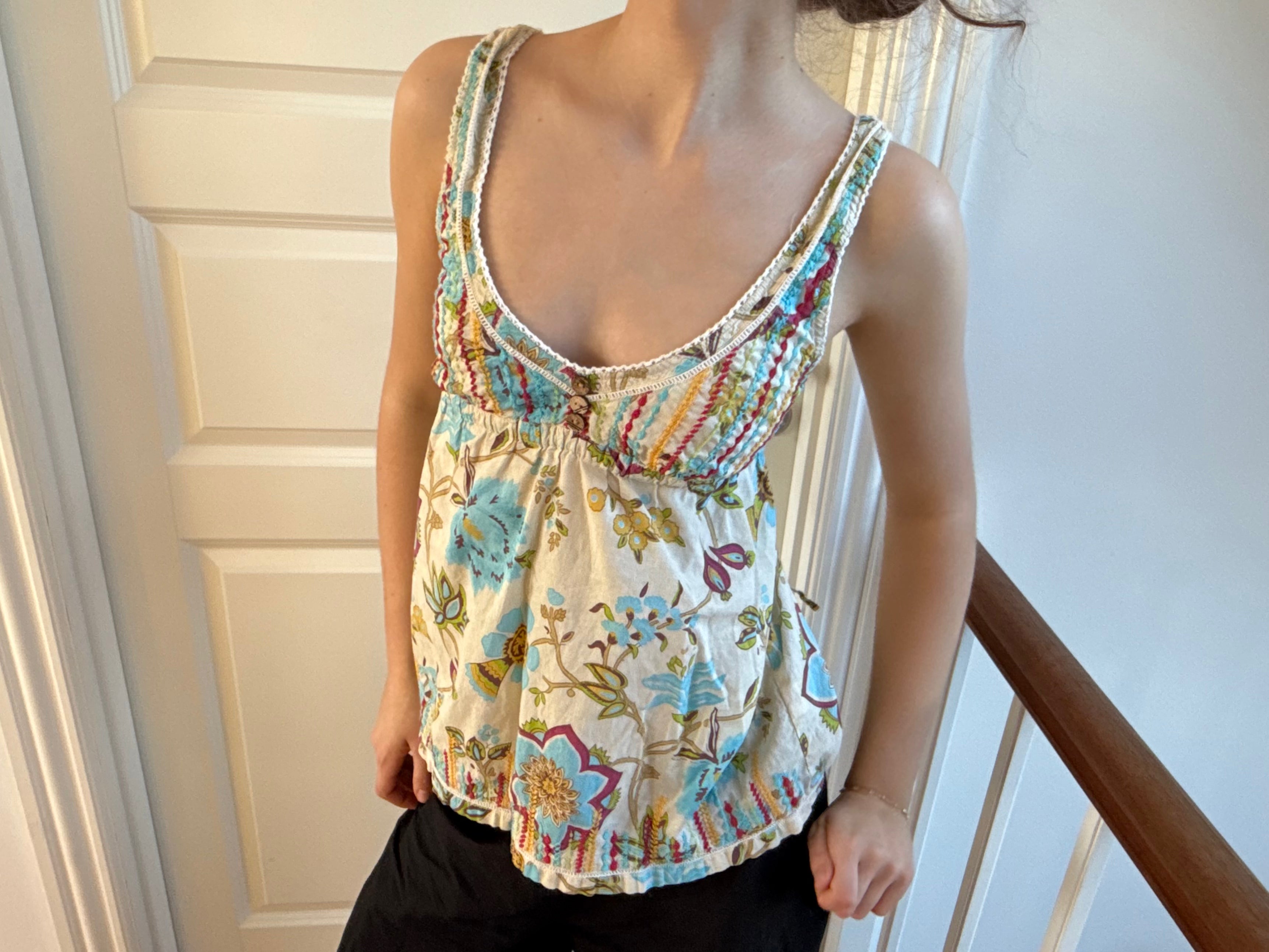 Multifarvet flowy top