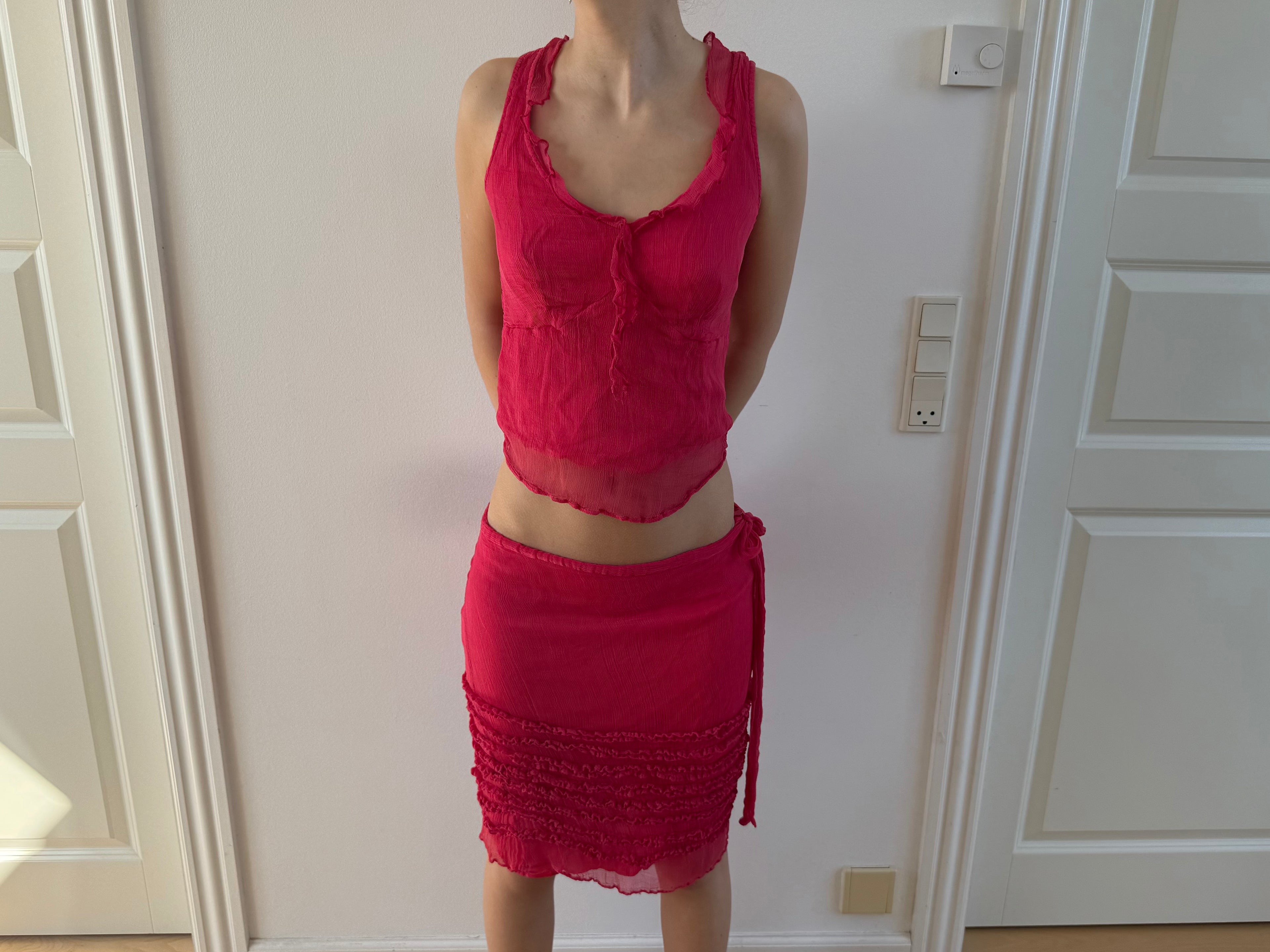 Pink sæt, nederdel + top