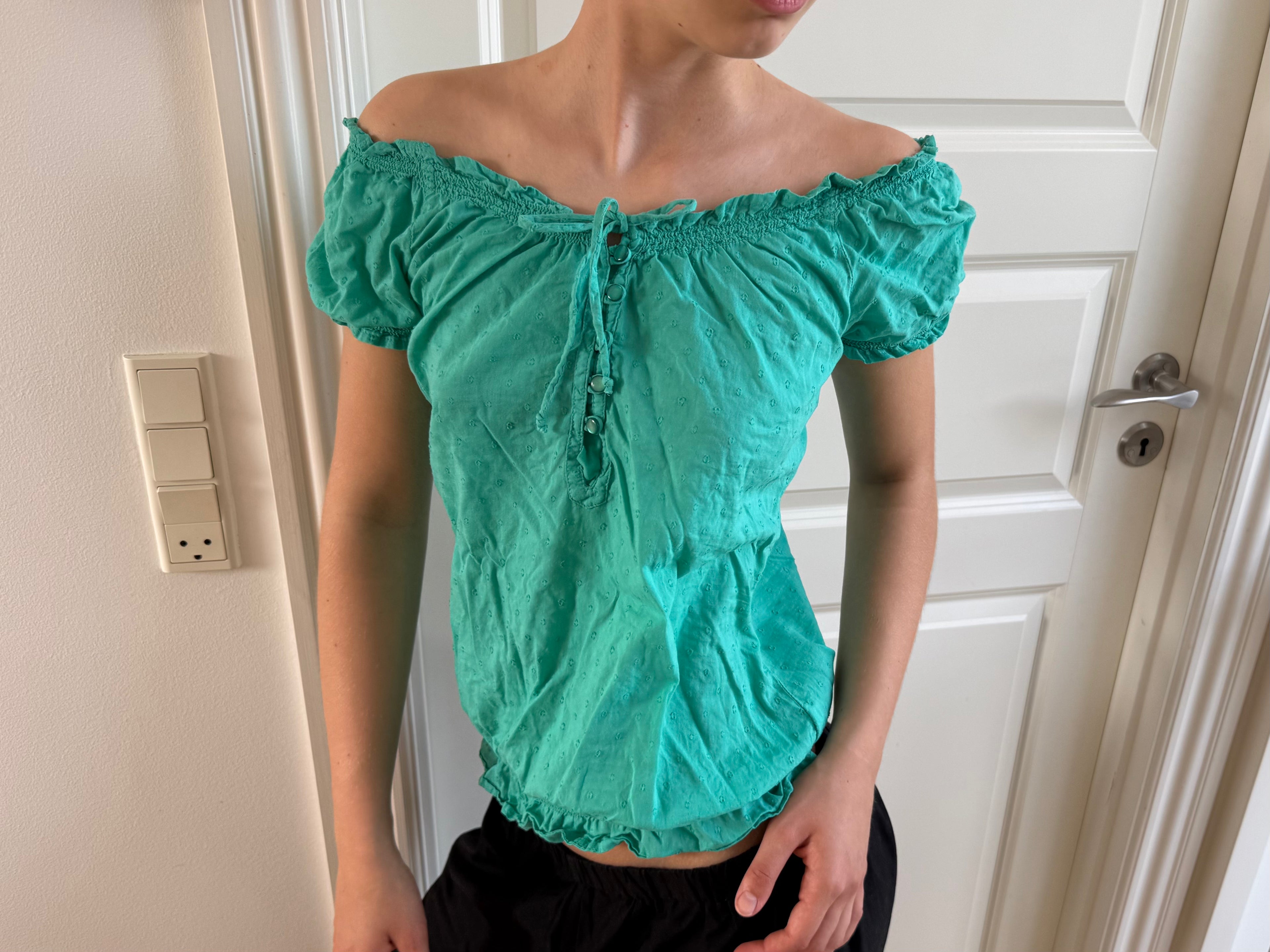 Turkisgrøn off the shoulder kortærmet top
