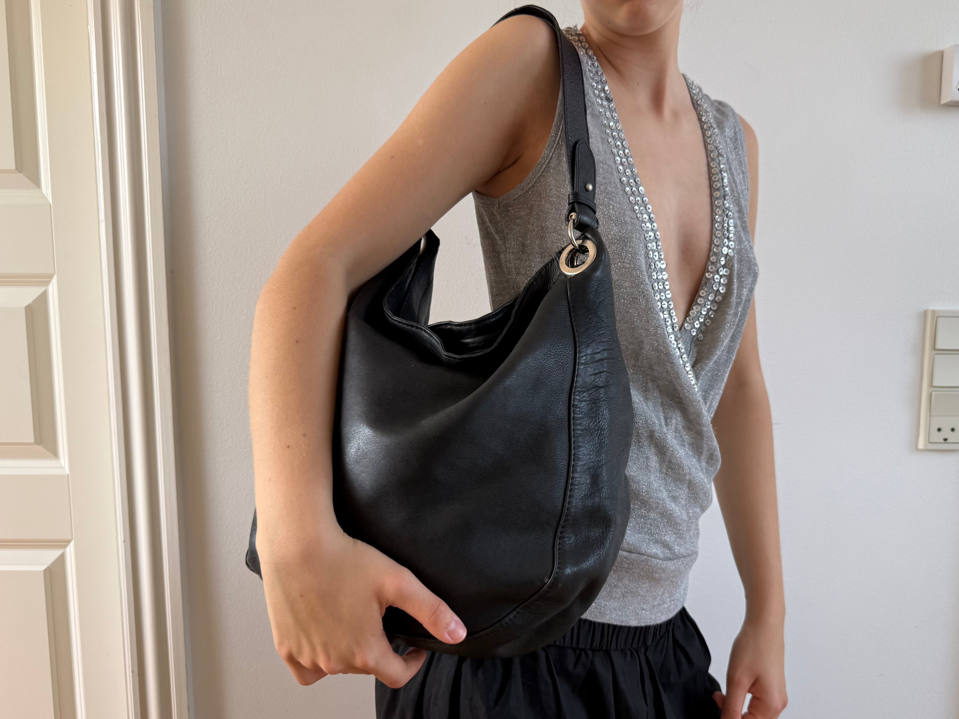 Sort skuldertaske