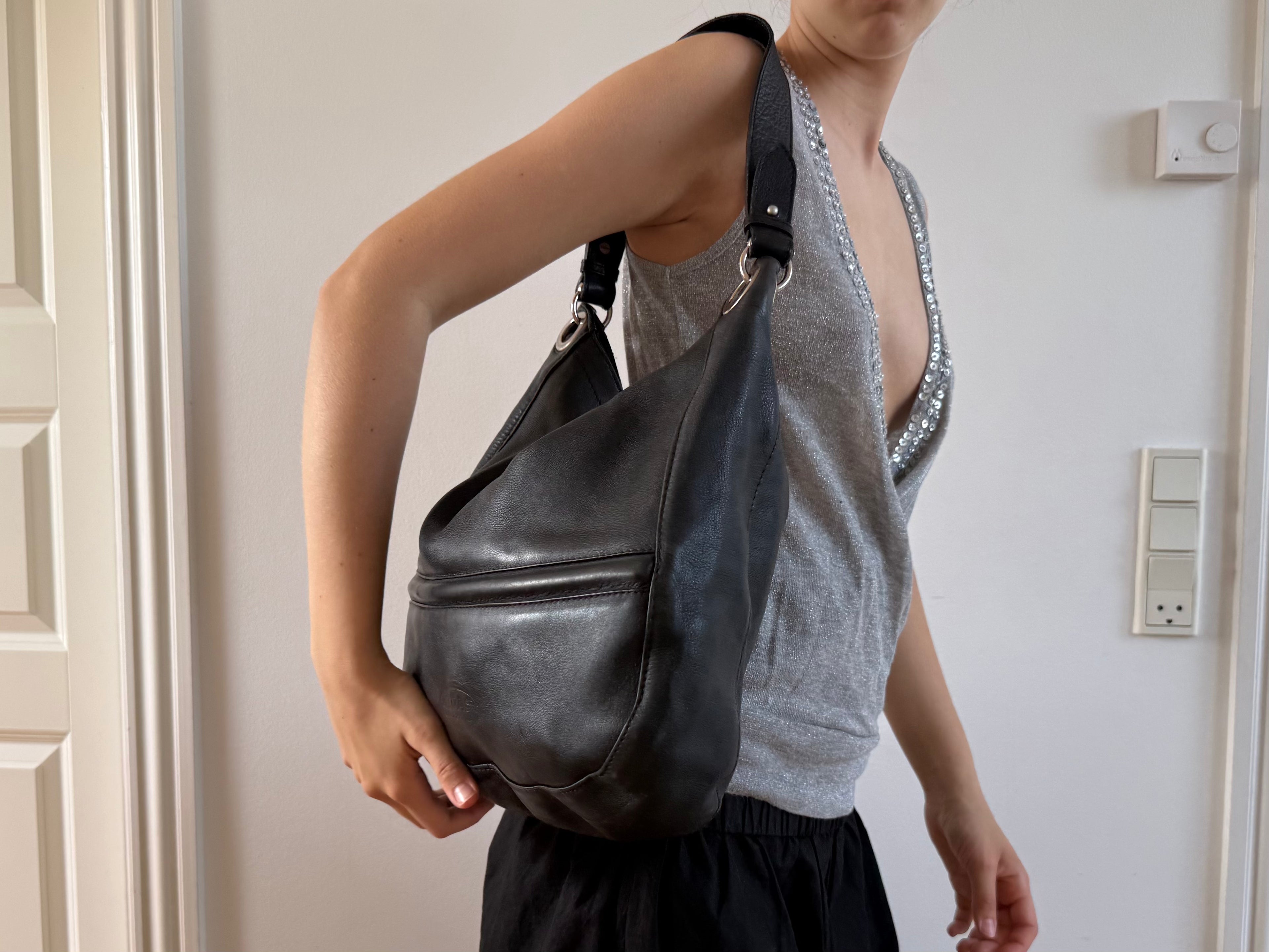 Sort skuldertaske