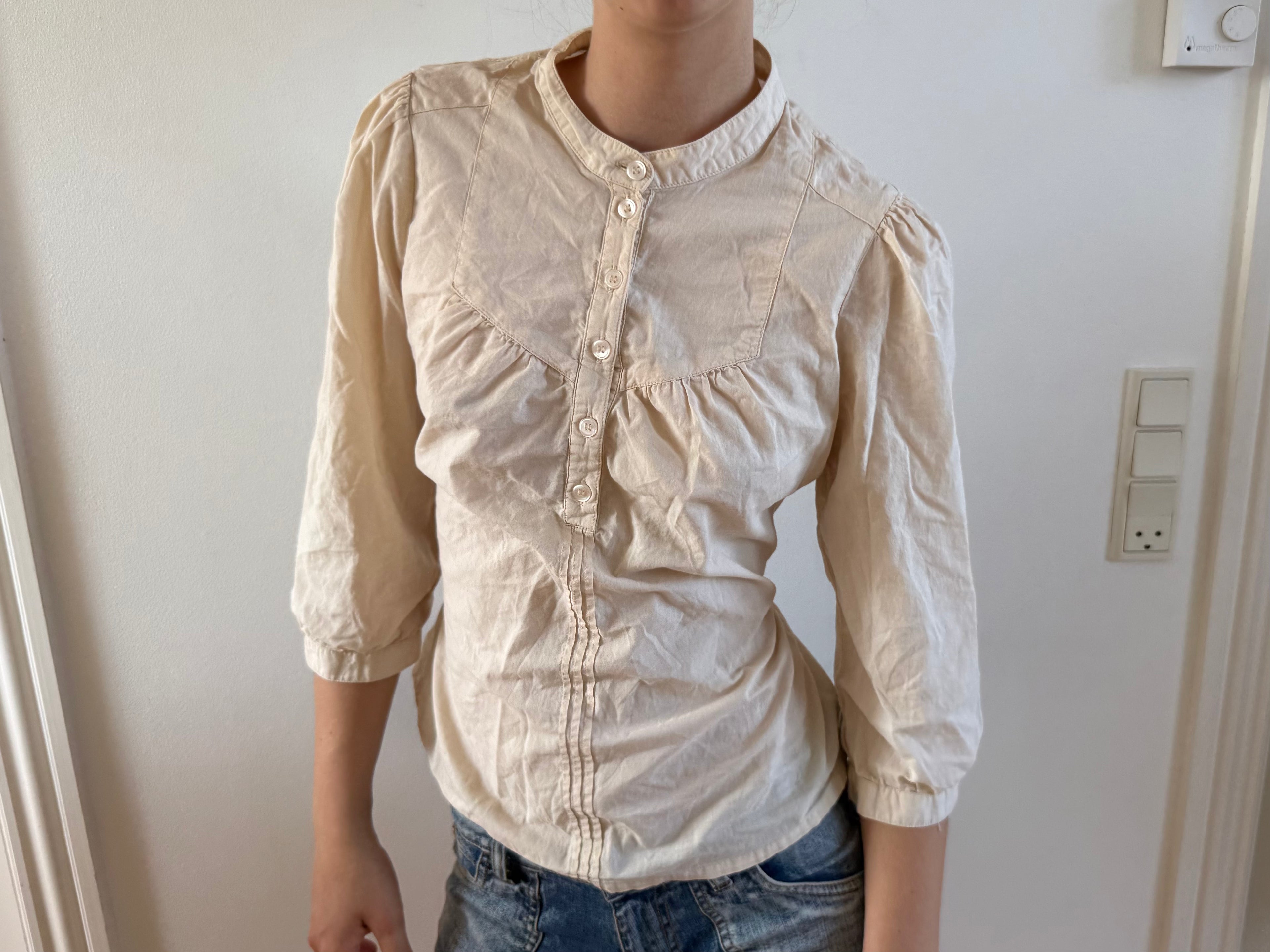 Trekvartærmet beige skjorte