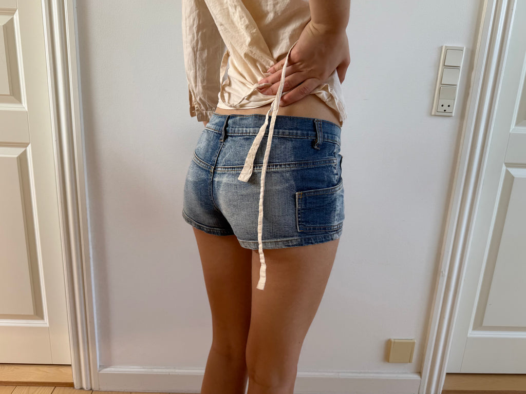 Denim bootyshorts