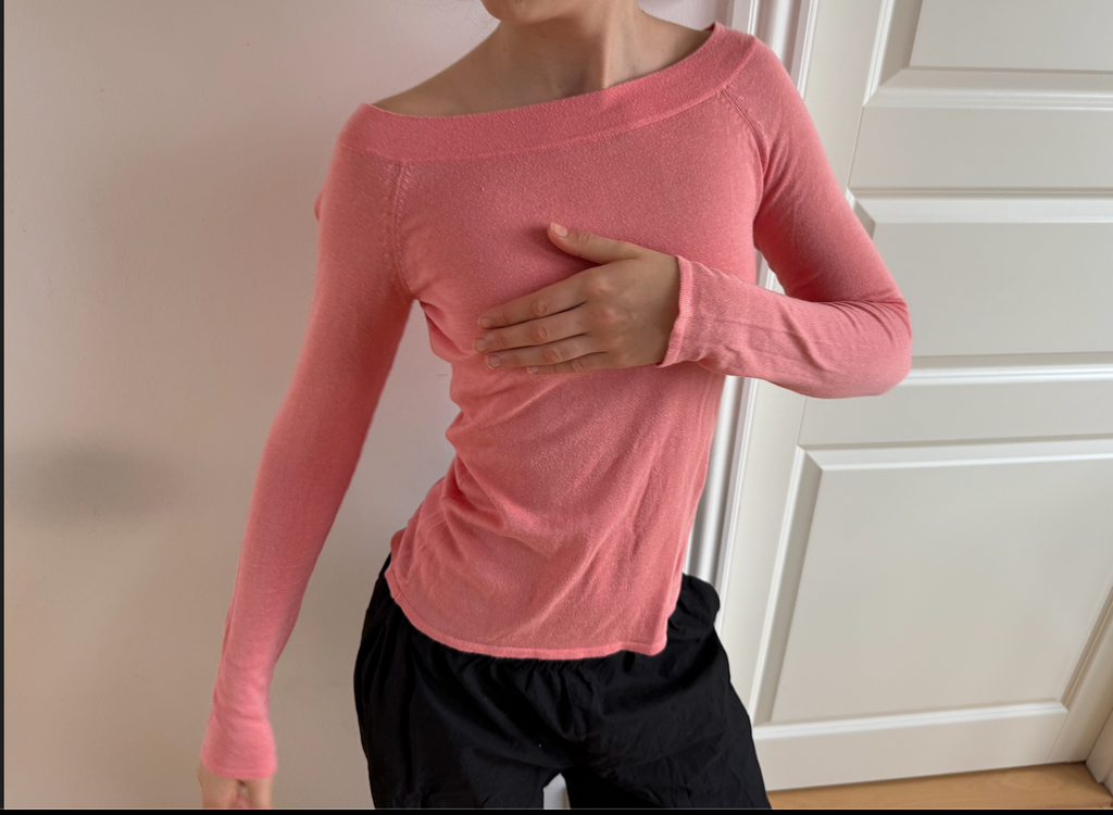 Koral/lyserød off shoulder trøje