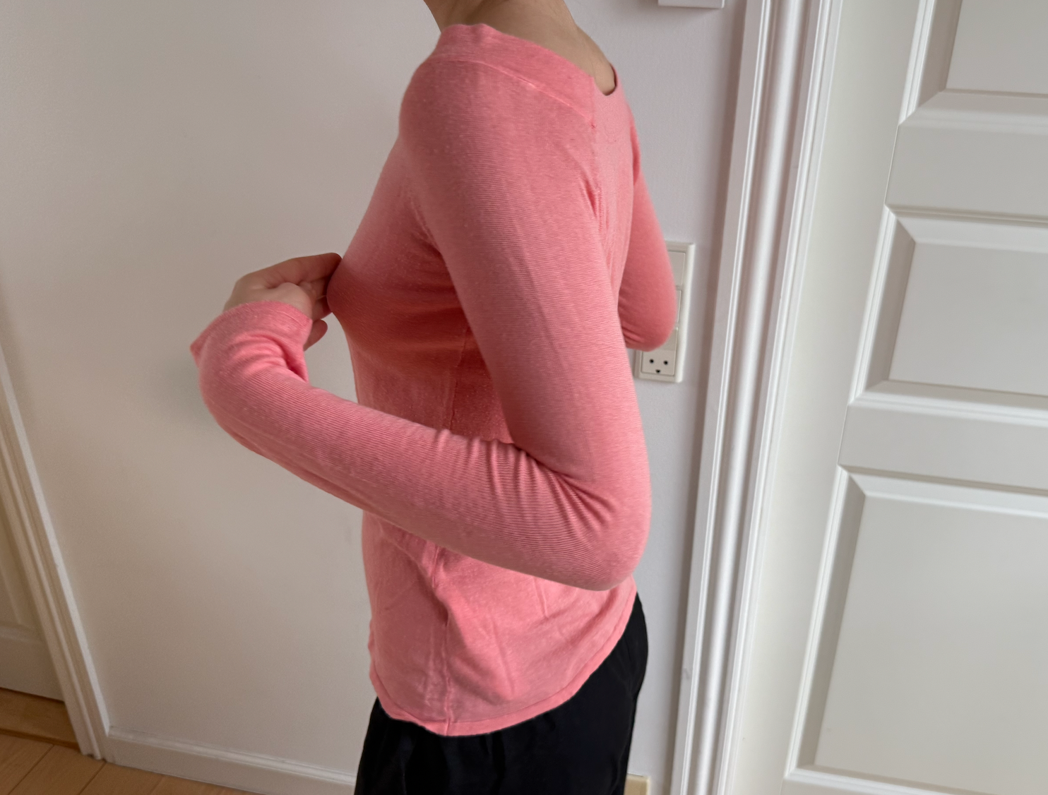 Koral/lyserød off shoulder trøje